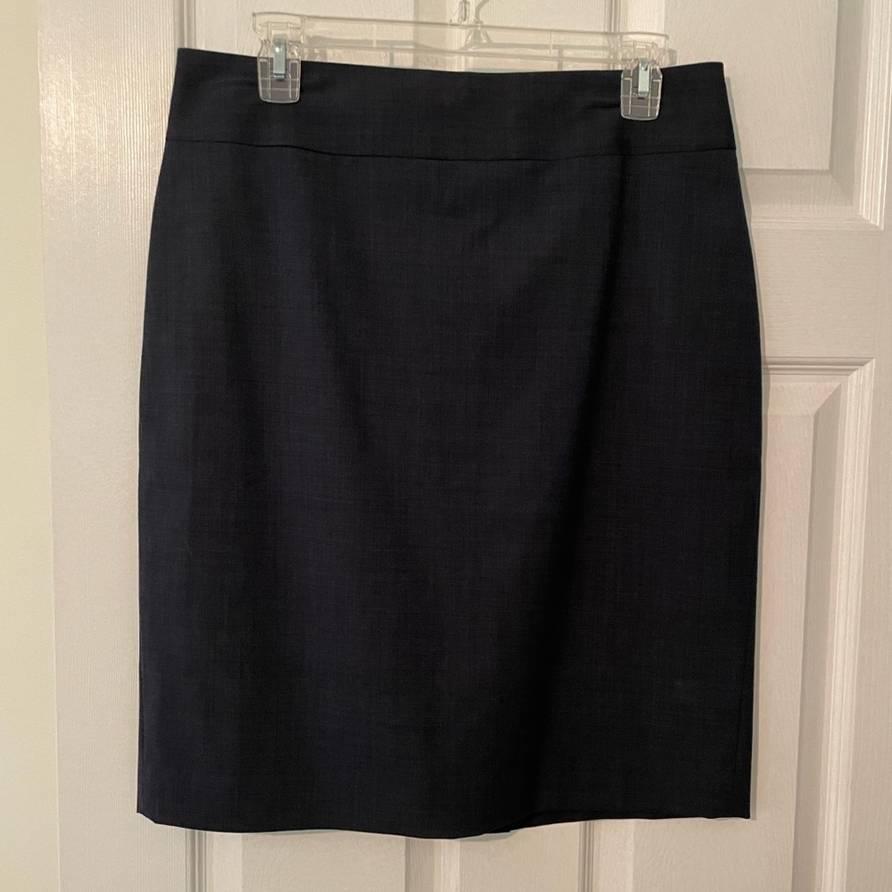 Banana Republic navy skirt -size 10